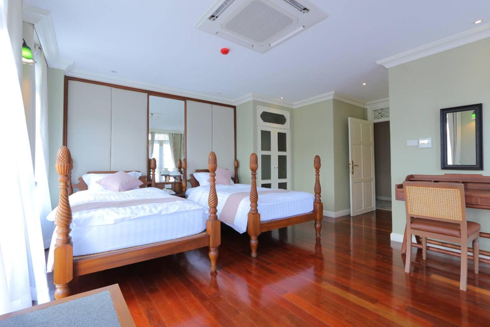 Hiranyakul House Hotel Bangkok Ngoại thất bức ảnh