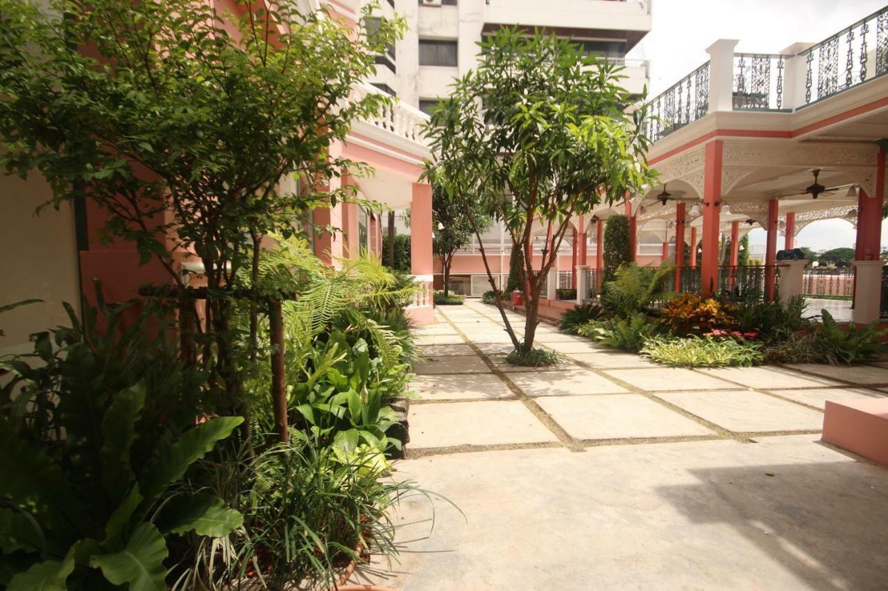 Hiranyakul House Hotel Bangkok Ngoại thất bức ảnh