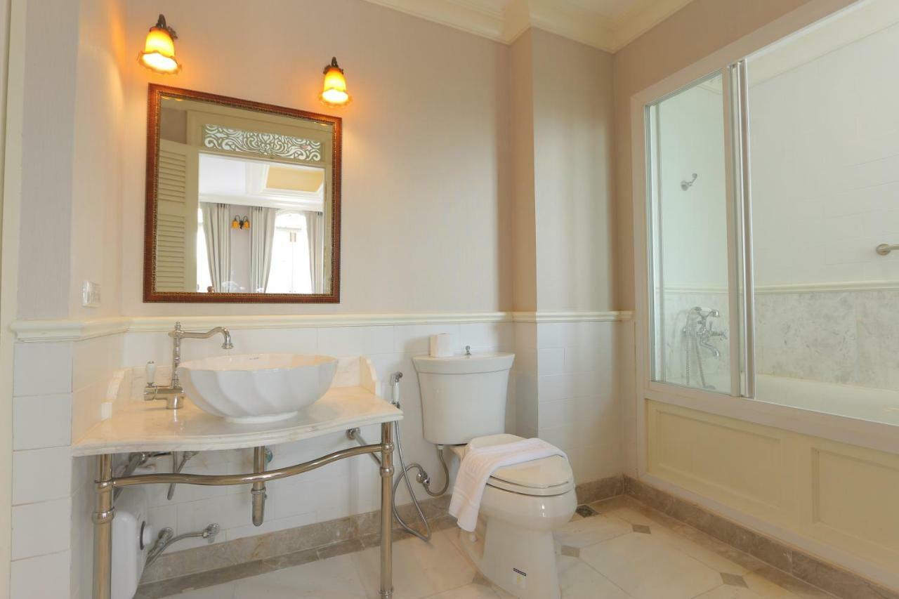 Hiranyakul House Hotel Bangkok Ngoại thất bức ảnh