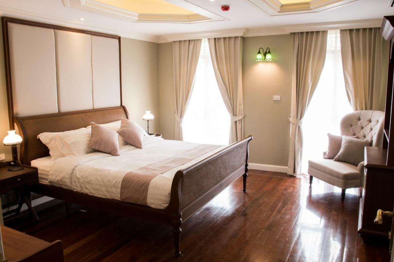 Hiranyakul House Hotel Bangkok Ngoại thất bức ảnh