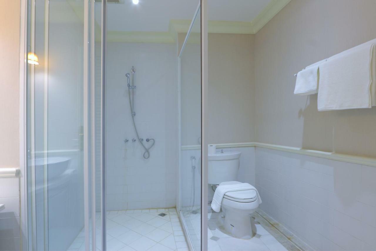 Hiranyakul House Hotel Bangkok Ngoại thất bức ảnh